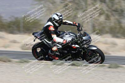 media/Dec-01-2025-Moto Forza (Mon) [[2daa91e15f]]/3-Beginner Group/Session 2 (Turn 7 Inside Pans)/